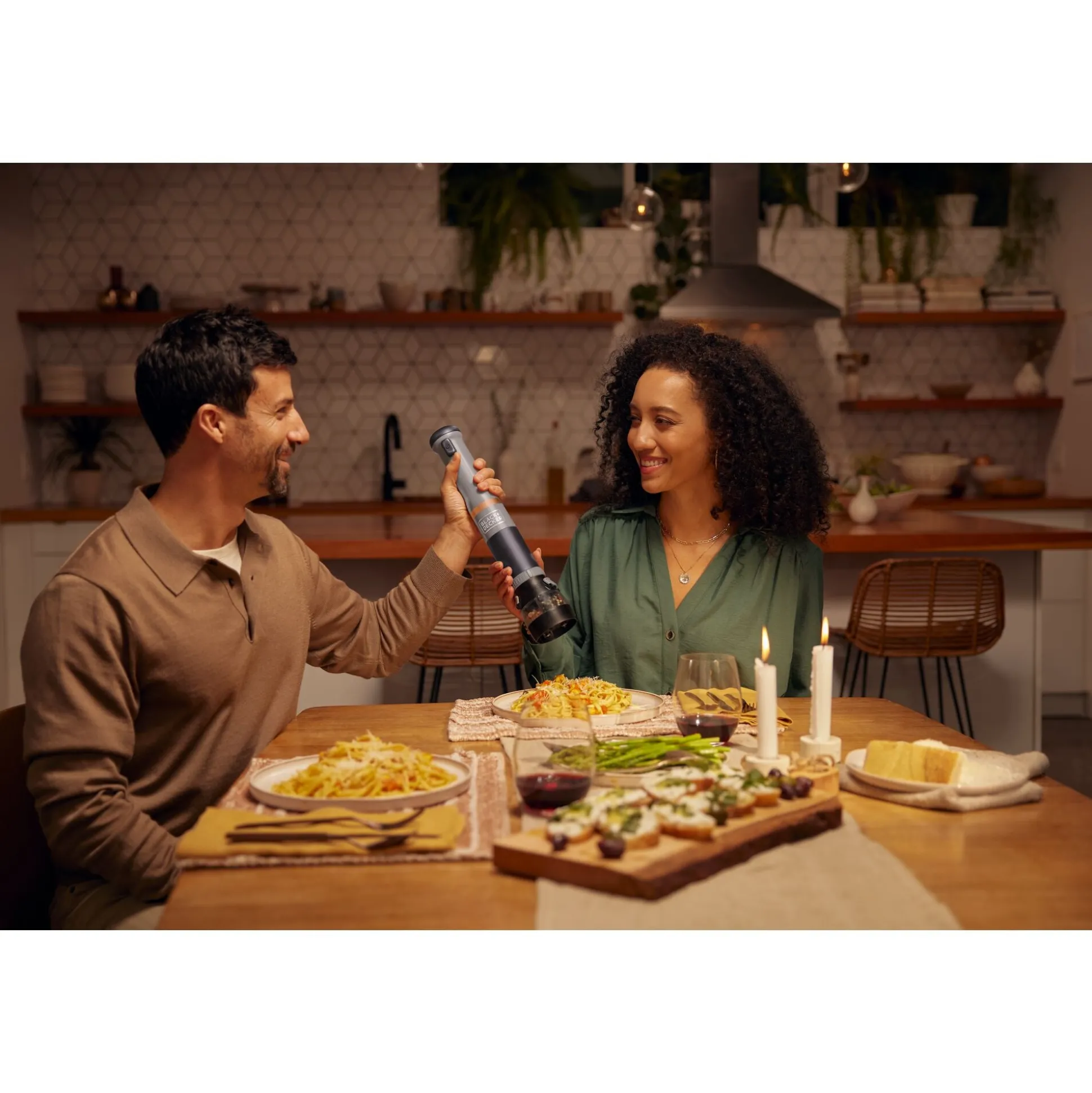 kitchen wand™ 2 in 1 Salt and Pepper Grinder Attachment