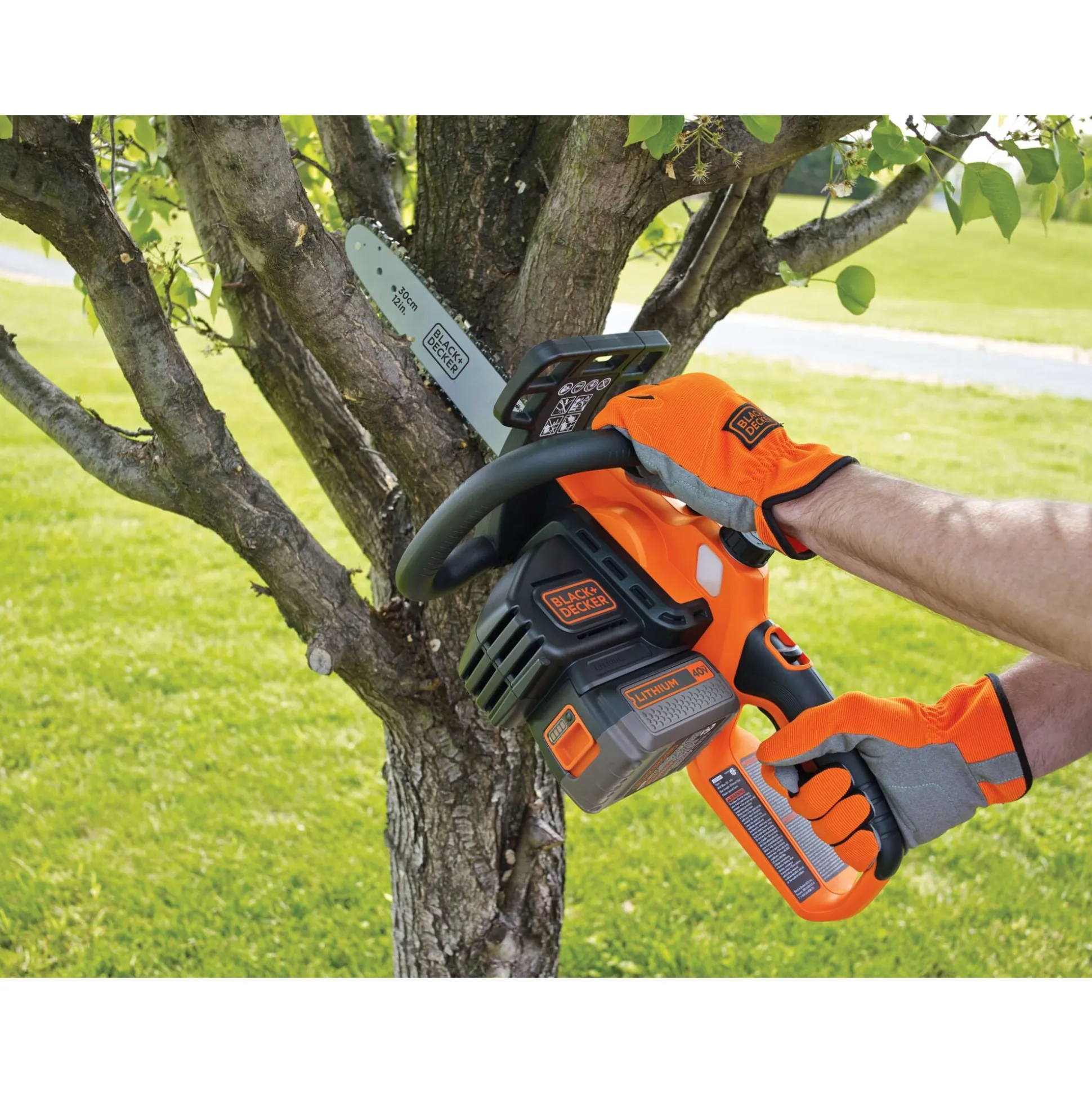 40V MAX* Cordless 12 Inch Chainsaw, Battery and Charger Included