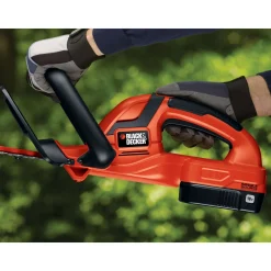 18V MAX* 22 in. Hedge Trimmer