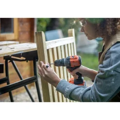 20V MAX* POWERCONNECT™ Cordless Brushless 1/2 Inch Drill/Driver Project Kit (Battery & Charger Included)