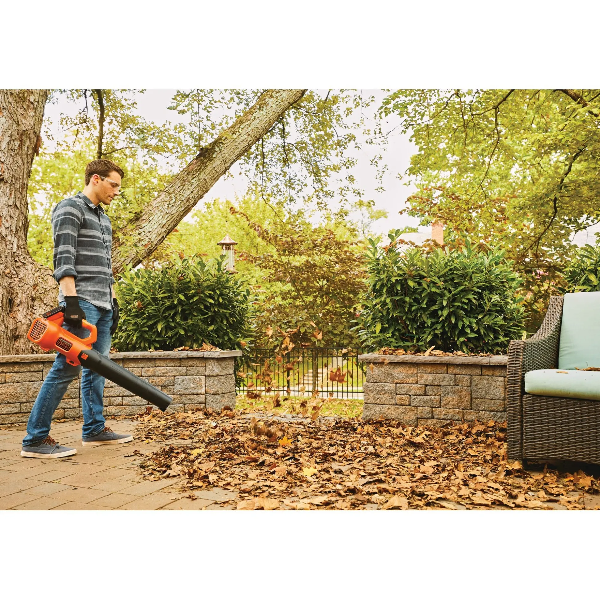 20V MAX* POWERCONNECT™ Cordless Leaf Blower, Battery and Charger Included