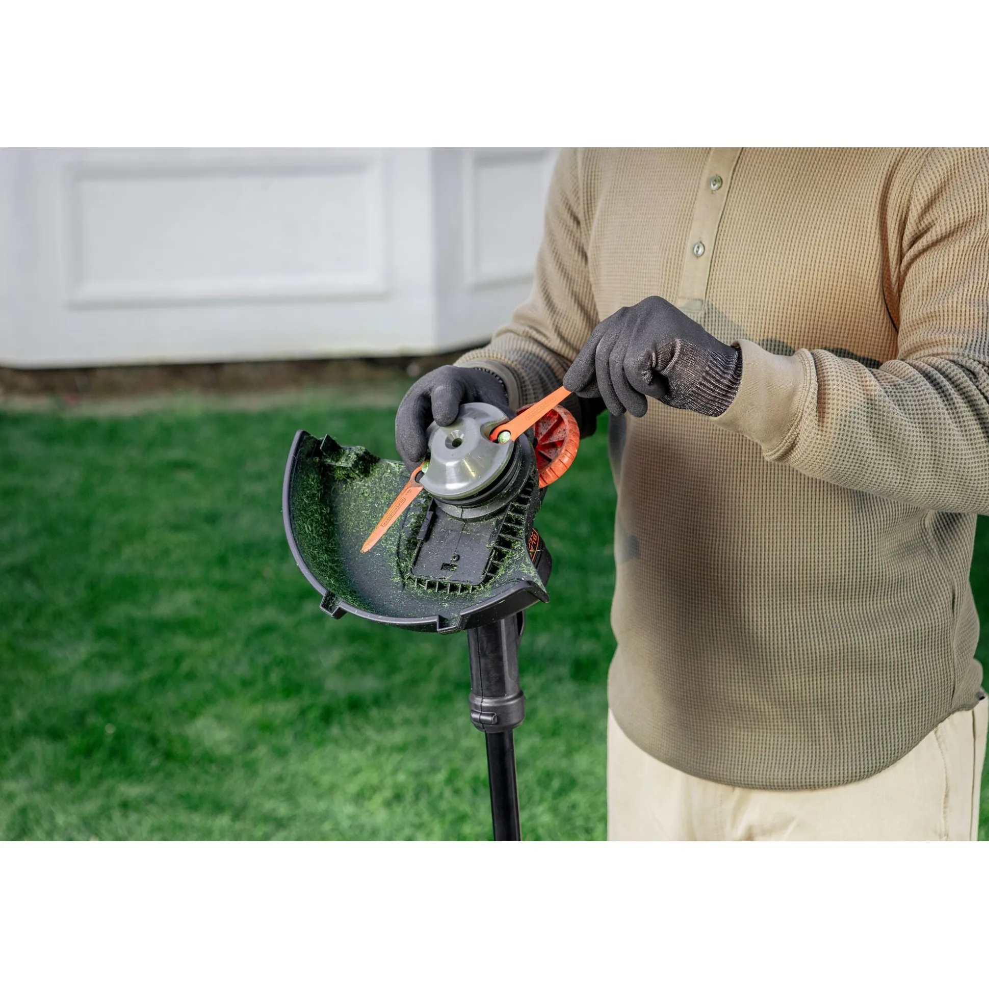 20V MAX* POWERCONNECT™ Cordless Resin Blade and String Trimmer, Battery and Charger Included