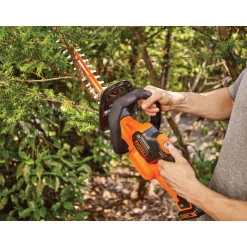 20V MAX* POWERCUT Cordless 22 Inch Hedge Trimmer, Battery and Charger Included